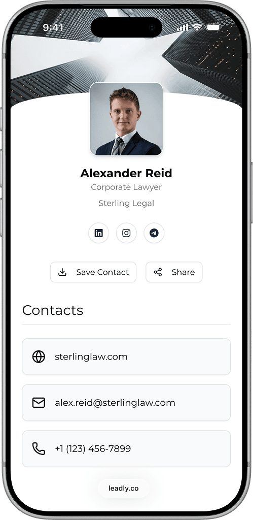 Leadly profile mockup 4